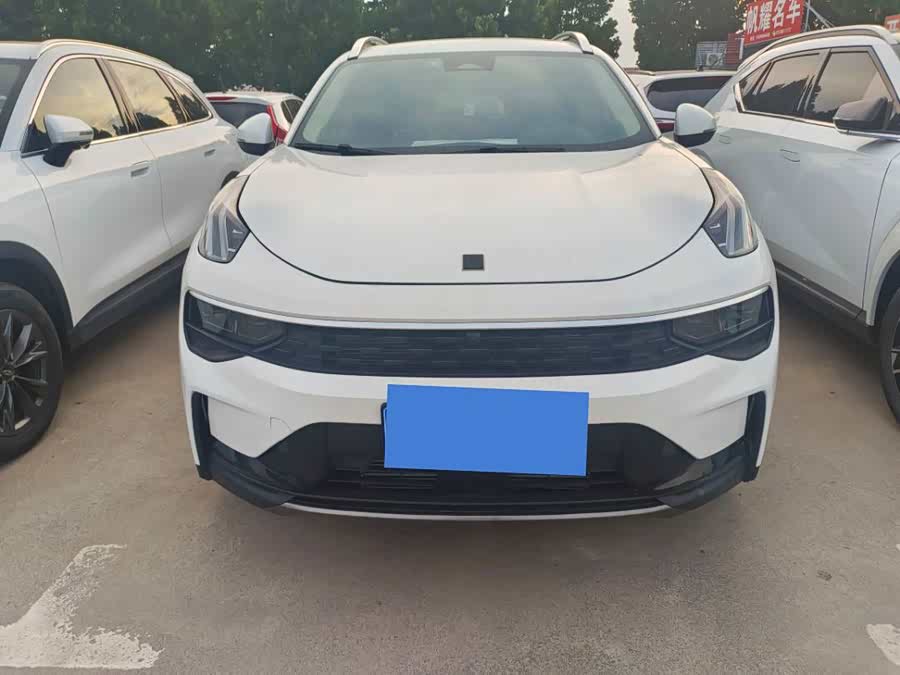 Lynk & Co 01 2023 2.0TD Two-Wheel Drive Pro - zdjęcie 3