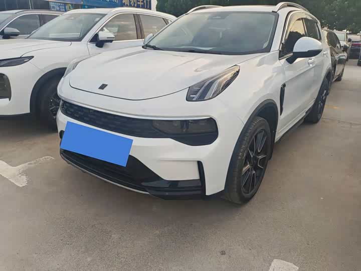 Lynk & Co 01 2023 2.0TD Two-Wheel Drive Pro - zdjęcie 10