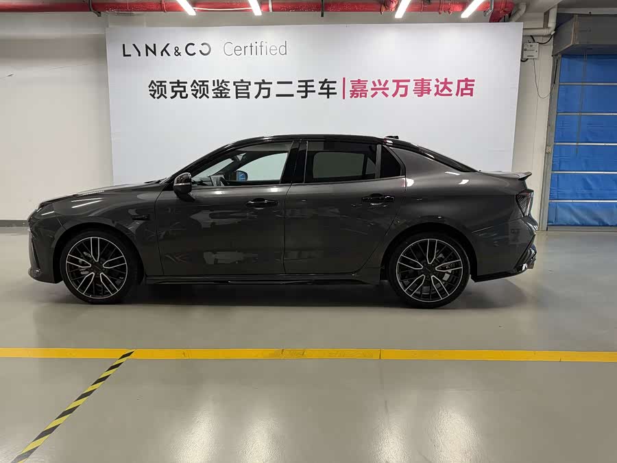 Lynk & Co 03 2.0T Auto Ultra - zdjęcie 12