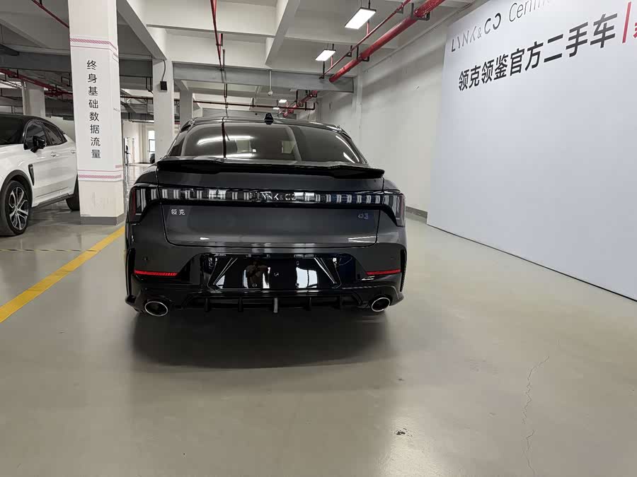 Lynk & Co 03 2.0T Auto Ultra - zdjęcie 14