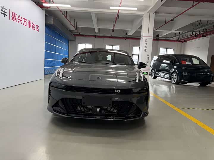 Lynk & Co 03 2.0T Auto Ultra - zdjęcie 19
