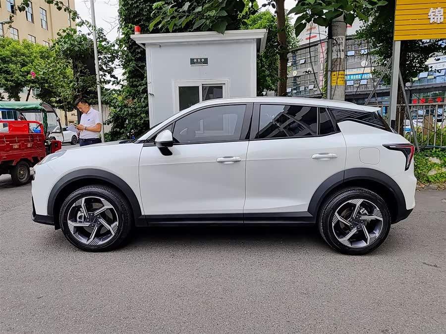 Lynk & Co 06 2023 Remix 1.5T Pro - zdjęcie 3