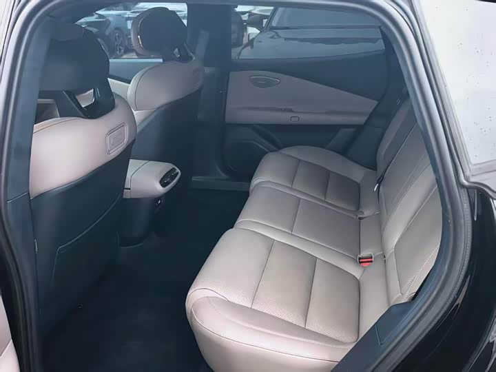Lynk & Co Z10 2024 95kWh 806km RWD Intelligent Driving Max - zdjęcie 14