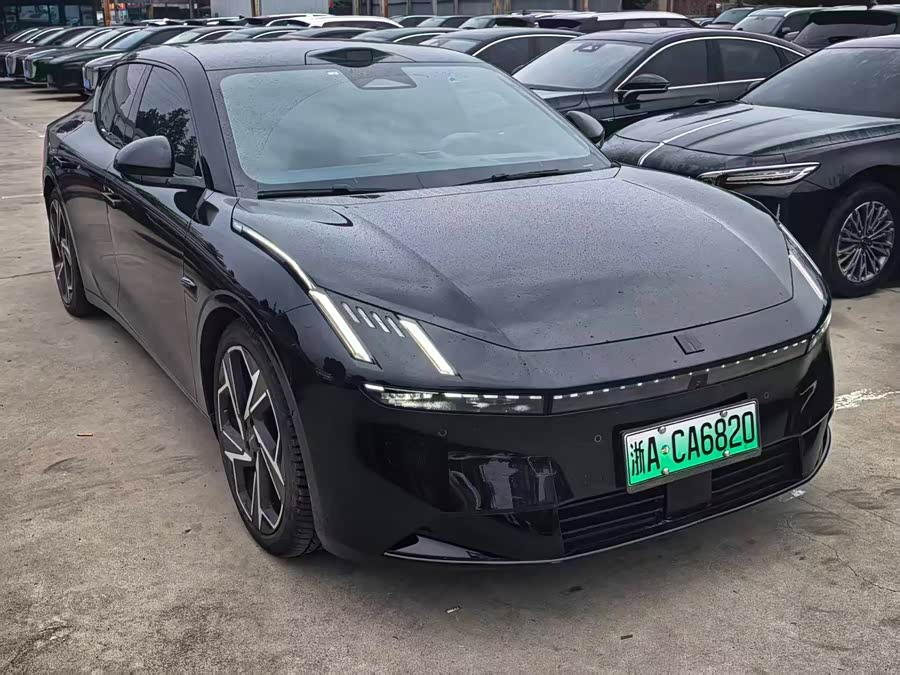 Lynk & Co Z10 2024 95kWh 806km RWD Intelligent Driving Max - zdjęcie 3