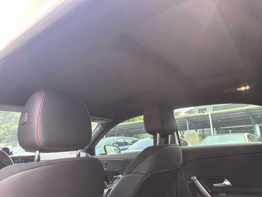 Mercedes-Benz A-Class 2023 A 200 L Fashion Edition - zdjęcie 12