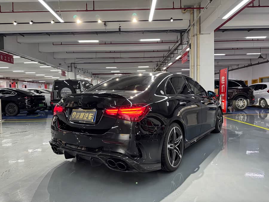 Mercedes-Benz A-Class AMG 2024 AMG A 35 L 4MATIC - zdjęcie 5