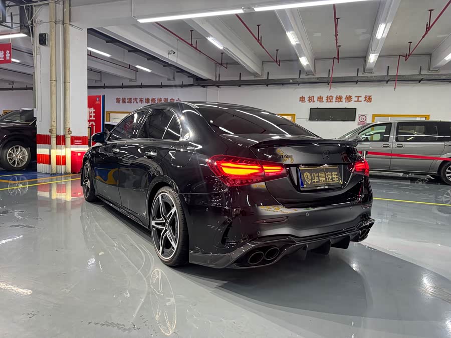 Mercedes-Benz A-Class AMG 2024 AMG A 35 L 4MATIC - zdjęcie 7