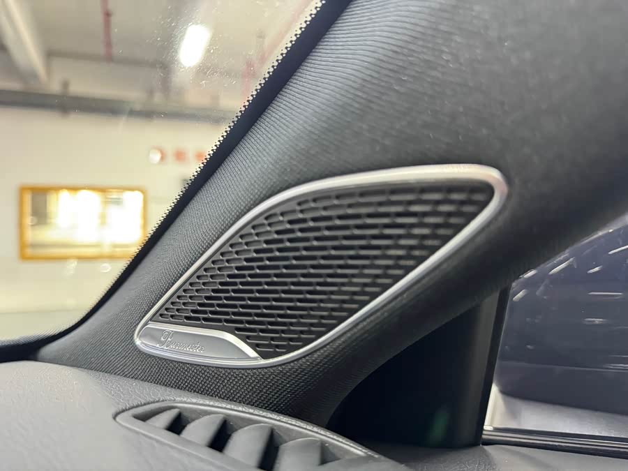 Mercedes-Benz A-Class AMG 2024 AMG A 35 L 4MATIC - zdjęcie 10