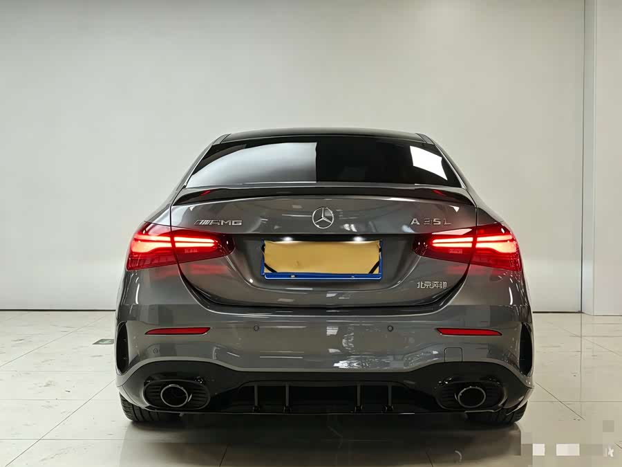 Mercedes-Benz A-Class AMG 2025 AMG A 35 L 4MATIC - zdjęcie 19
