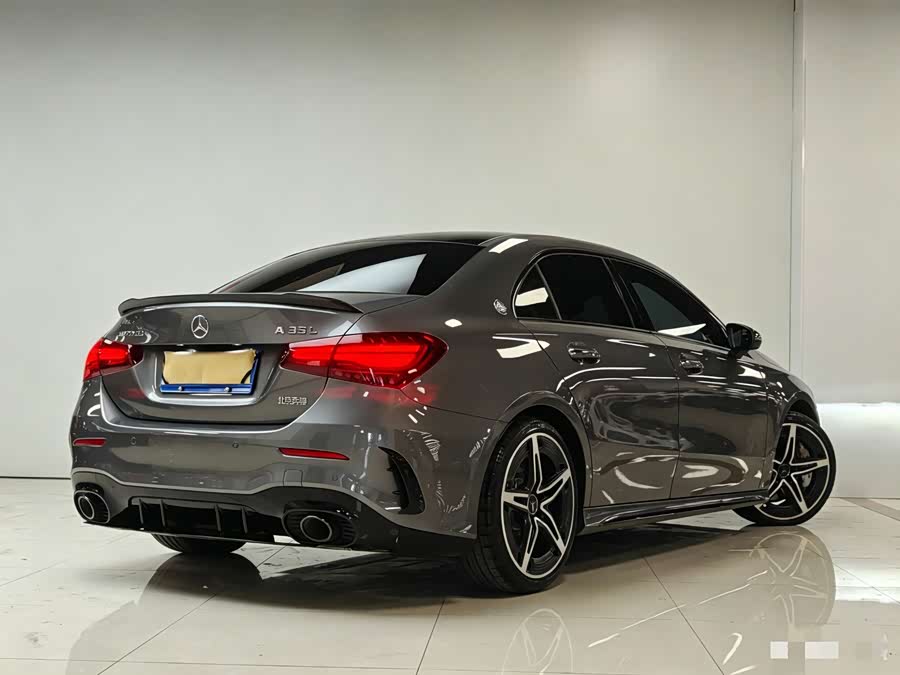 Mercedes-Benz A-Class AMG 2025 AMG A 35 L 4MATIC - zdjęcie 20