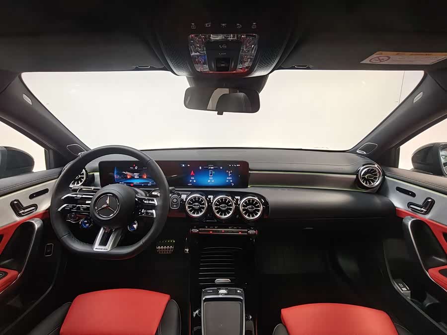 Mercedes-Benz A-Class AMG 2025 AMG A 35 L 4MATIC - zdjęcie 6