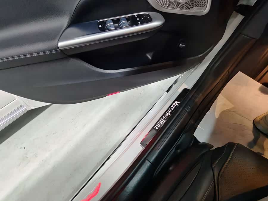 Mercedes-Benz C-Class 2024 C 260 L Sport - zdjęcie 15