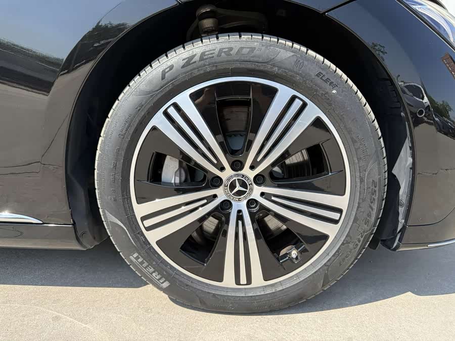 Mercedes-Benz EQE 2022 350 Luxury Edition - zdjęcie 18