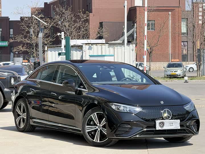Mercedes-Benz EQE 2022 350 Luxury Edition - zdjęcie 19