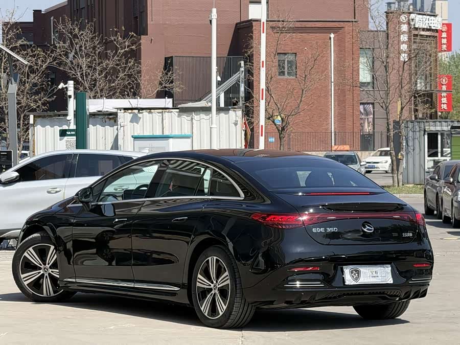 Mercedes-Benz EQE 2022 350 Luxury Edition - zdjęcie 4