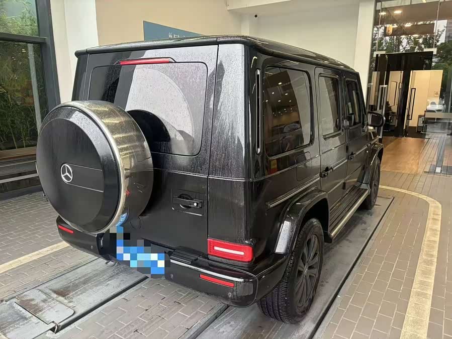 Mercedes-Benz G-Class 2022 G 500 - zdjęcie 10