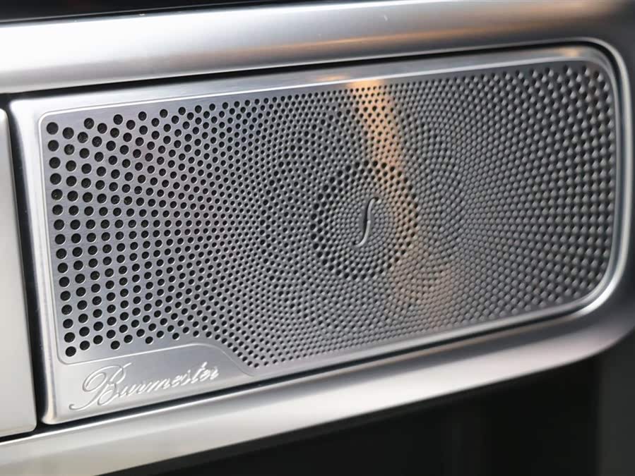 Mercedes-Benz G-Class 2023 G 400 d Euro Version - zdjęcie 13