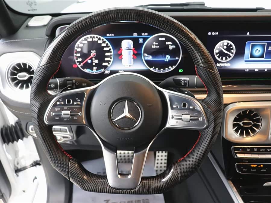 Mercedes-Benz G-Class 2023 G 400 d Euro Version - zdjęcie 18