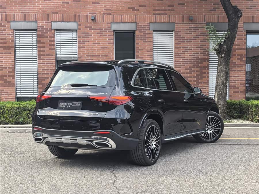Mercedes-Benz GLC 2023 GLC 300 L 4MATIC Luxury 5-seater - zdjęcie 3