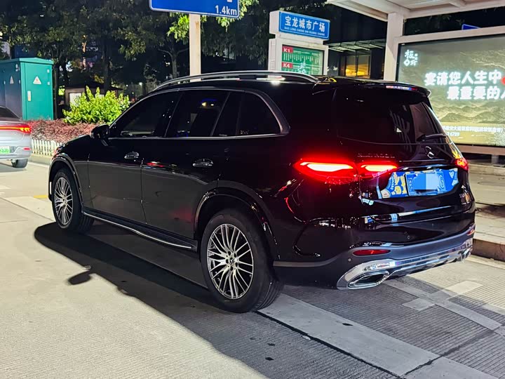 Mercedes-Benz GLC 2024 GLC 300 L 4MATIC Dynamic Type 5-Seater - zdjęcie 14