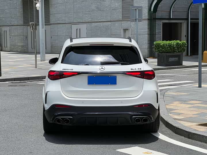 Mercedes-Benz GLC AMG 2026 AMG GLC 43 4MATIC - zdjęcie 17