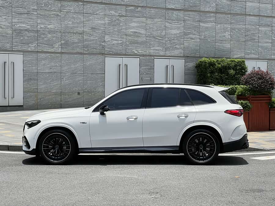 Mercedes-Benz GLC AMG 2026 AMG GLC 43 4MATIC - zdjęcie 3