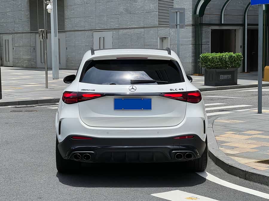 Mercedes-Benz GLC AMG 2026 AMG GLC 43 4MATIC - zdjęcie 8