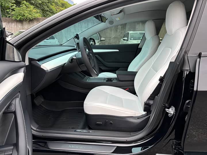 Model 3 2023 RWD - zdjęcie 13