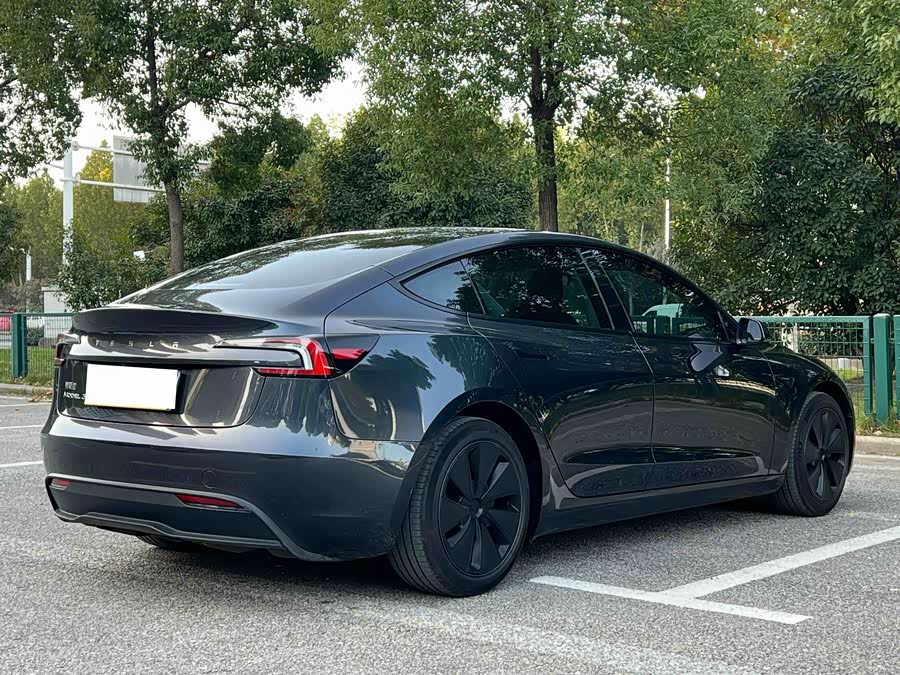 Model 3 2023 RWD - zdjęcie 7