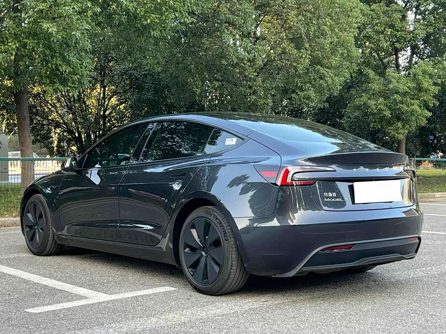 Model 3 2023 RWD - zdjęcie 9