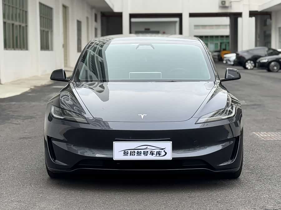 Model 3 2025 High Performance AWD - zdjęcie 2