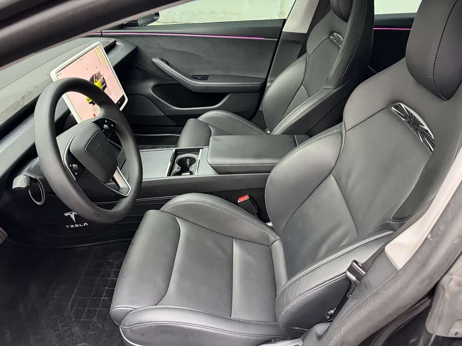 Model 3 2025 High Performance AWD - zdjęcie 12