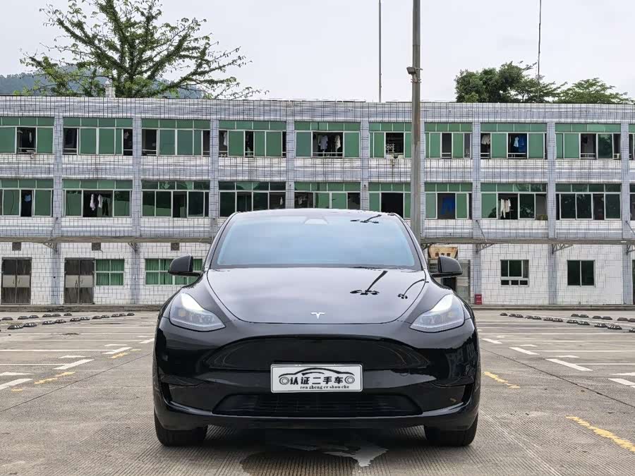 Model Y 2022 Facelift RWD - zdjęcie 2