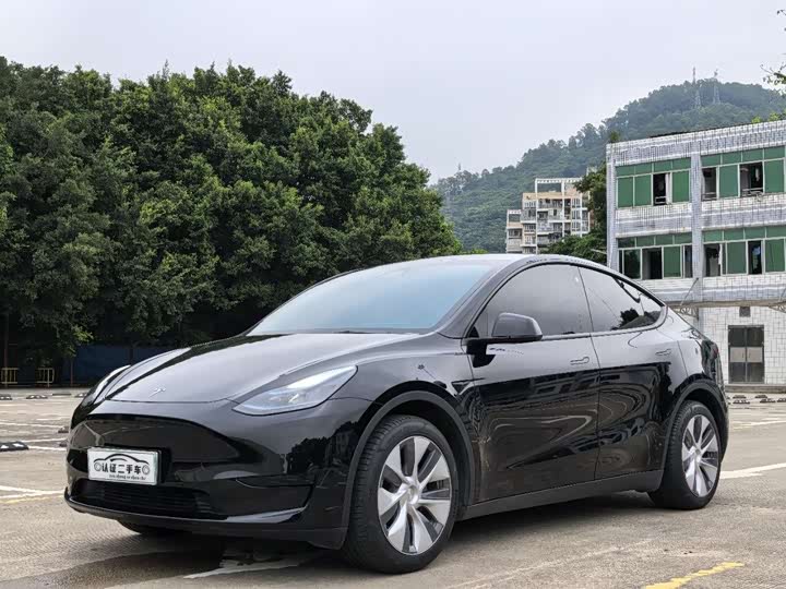 Model Y 2022 Facelift RWD - zdjęcie 12
