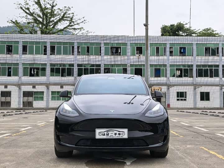 Model Y 2022 Facelift RWD - zdjęcie 13