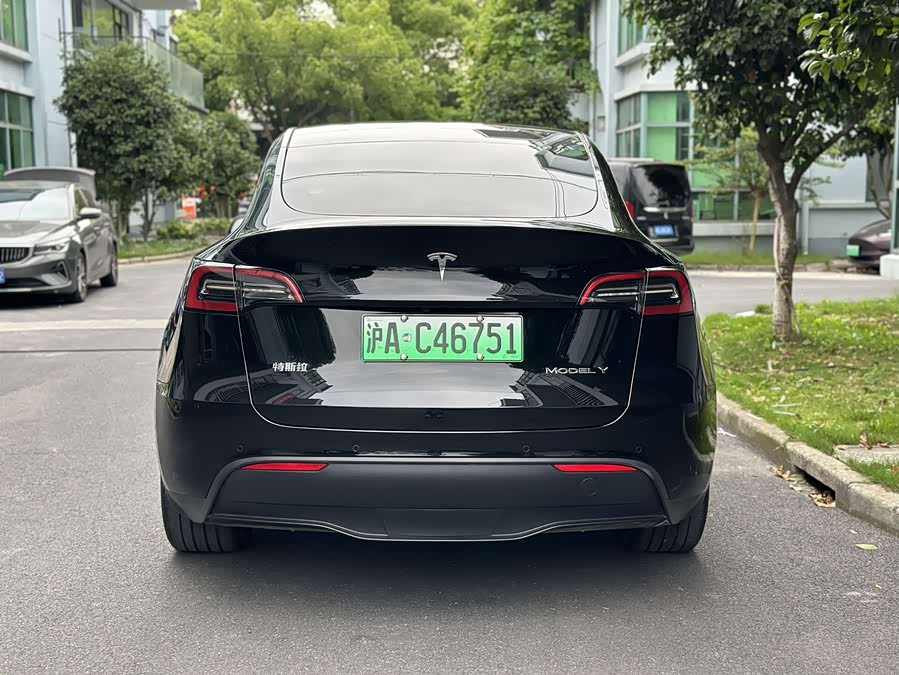 Model Y 2022 Facelift RWD - zdjęcie 3