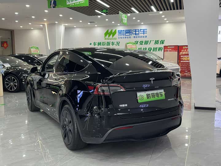 Model Y 2022 RWD - zdjęcie 12