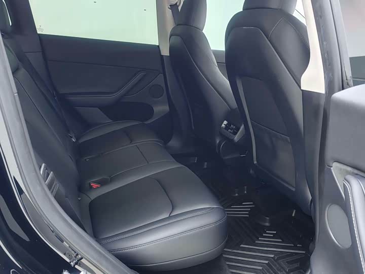 Model Y 2023 Long Range AWD - zdjęcie 19