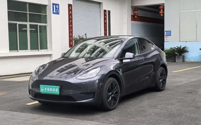 Model Y 2024 RWD