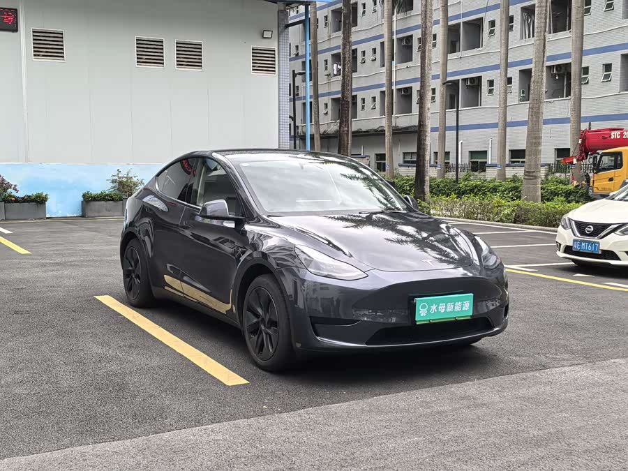 Model Y 2024 RWD - zdjęcie 2