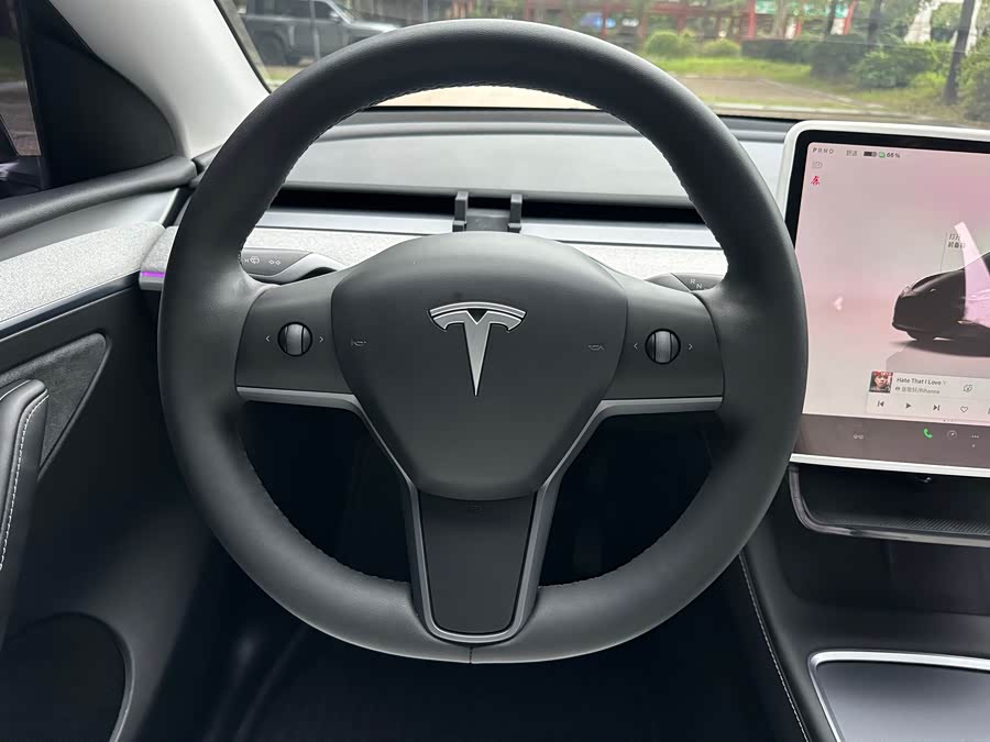 Model Y 2024 RWD - zdjęcie 14