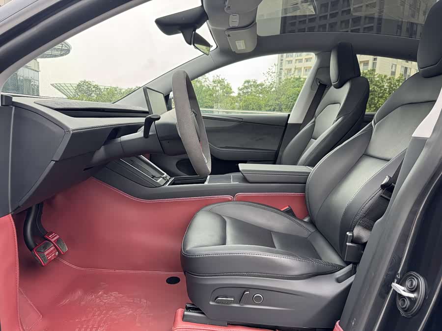 Model Y 2025 Long Range All-Wheel Drive First Edition - zdjęcie 8