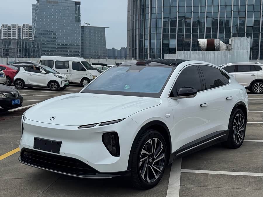 NIO EC6 2024 75kWh - zdjęcie 2