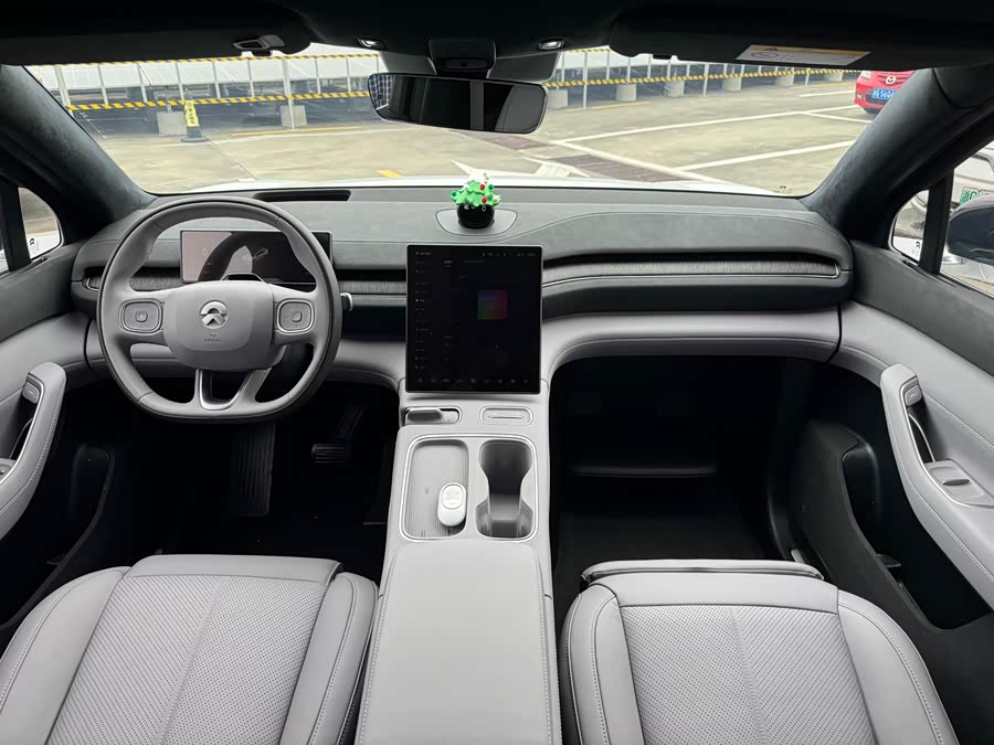 NIO EC6 2024 75kWh - zdjęcie 11