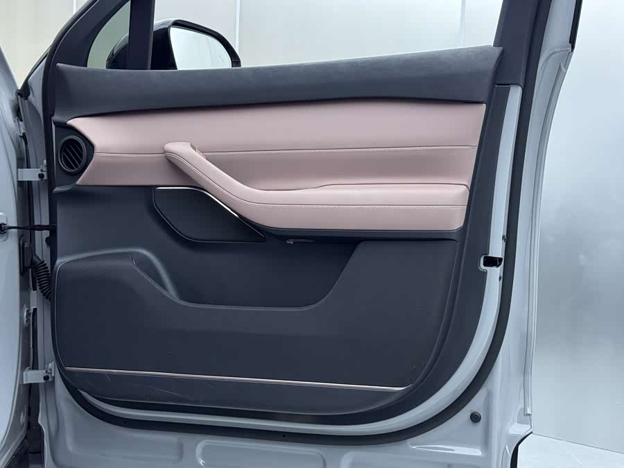 NIO EC6 2024 75kWh - zdjęcie 14