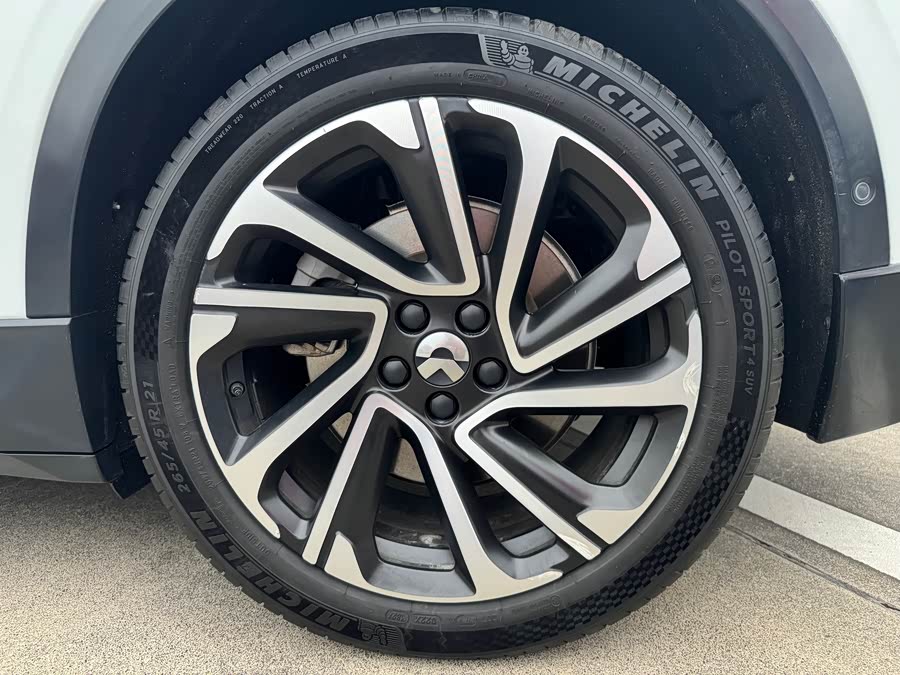 NIO EC6 2024 75kWh - zdjęcie 14