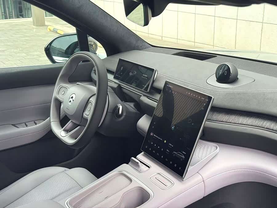 NIO EC6 2024 75kWh - zdjęcie 4