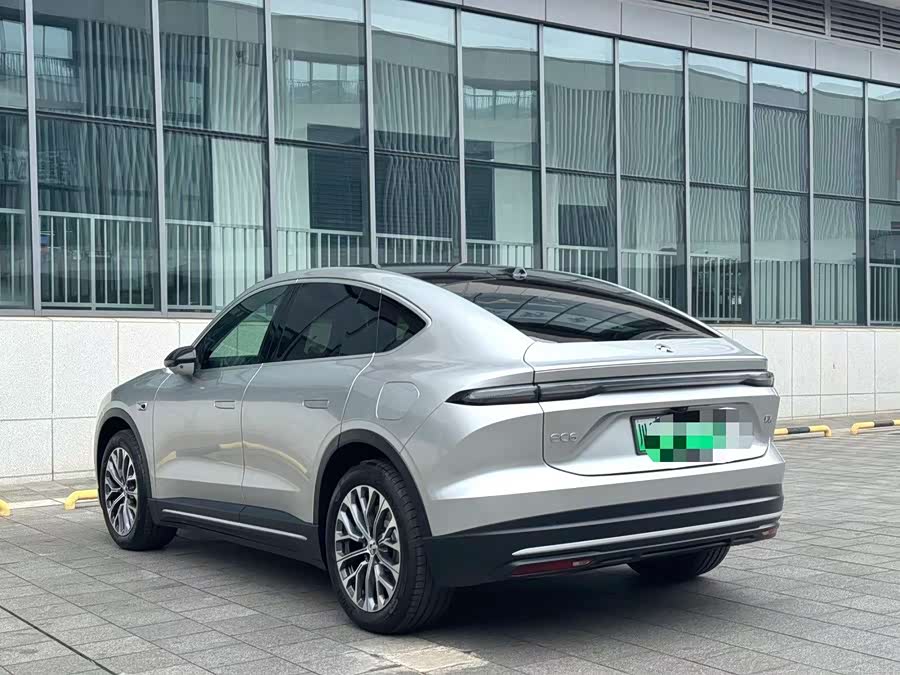 NIO EC6 2024 75kWh - zdjęcie 6