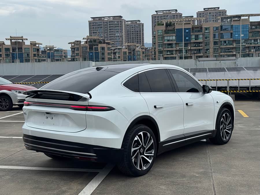 NIO EC6 2024 75kWh - zdjęcie 6