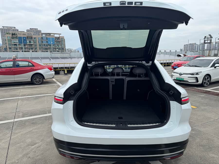 NIO EC6 2024 75kWh - zdjęcie 7